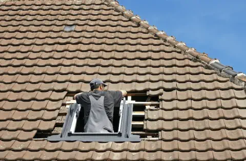 Pose de velux - Cherves Richemont